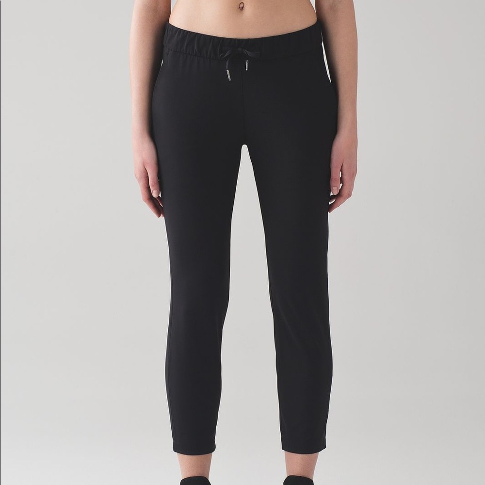 Lululemon on the fly pant